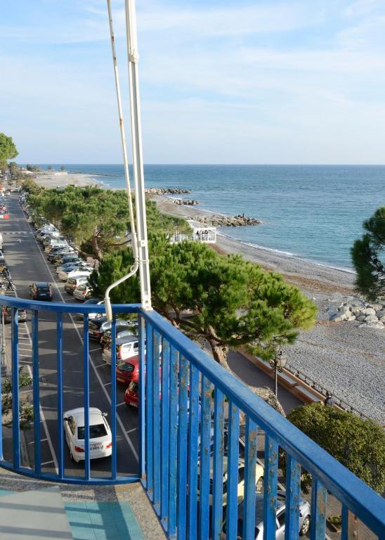 Residence Costa Templada Ventimiglia Zimmer foto