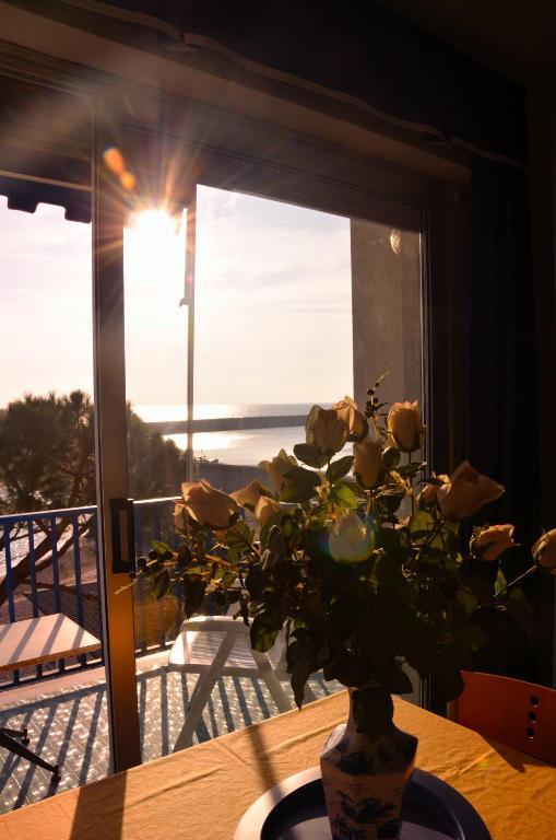 Residence Costa Templada Ventimiglia Zimmer foto